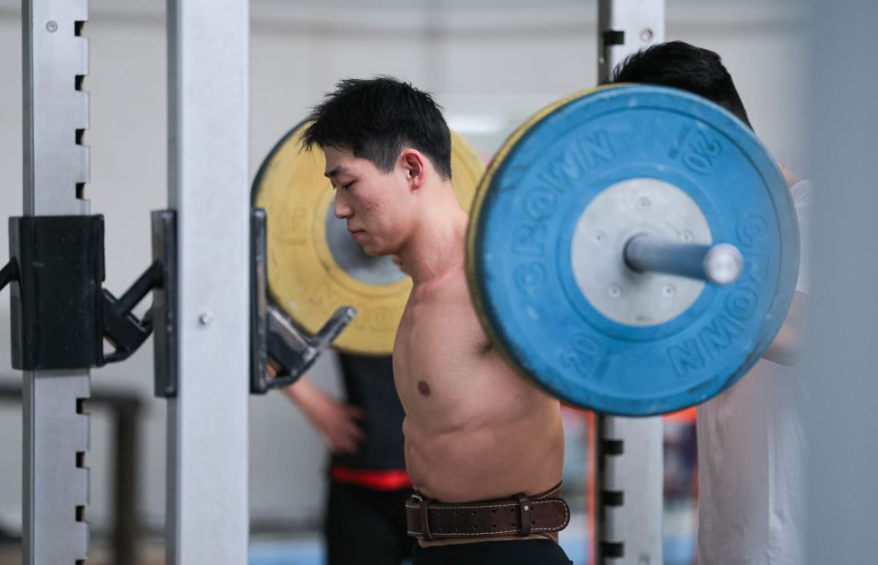九游娱乐提供多种游戏下载与体验